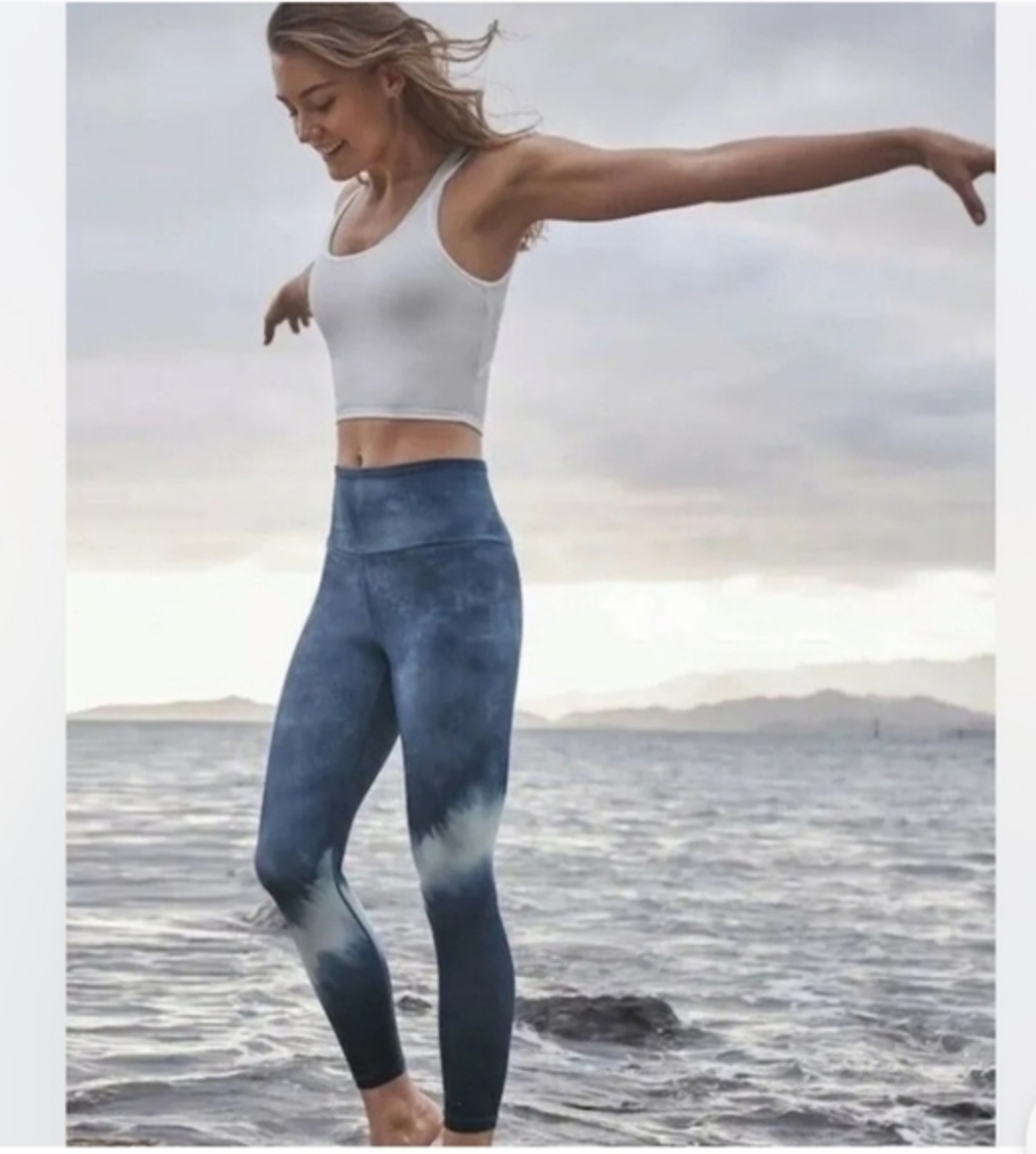 ATHLETA Elation Watercolor Stripe 7/8‎ Tight XS Navy Workout YOGA